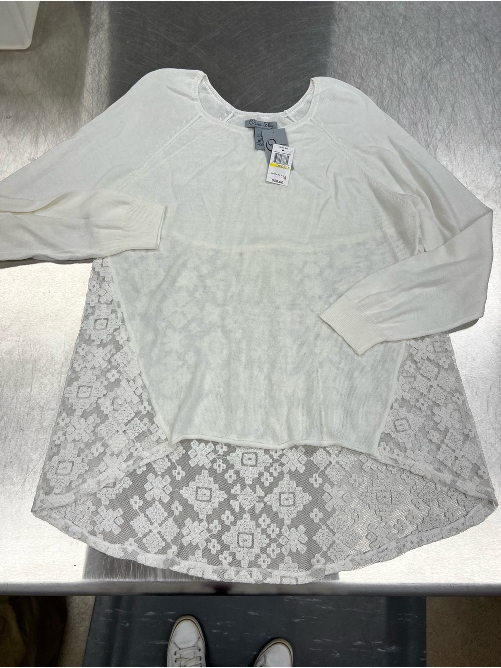 Olivia Sky Cream Lace-Back Long Sleeve Tunic Women’s M